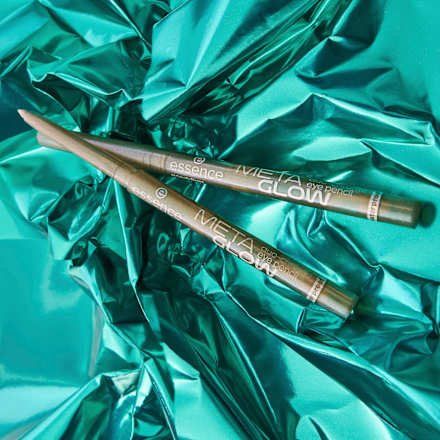 Eyeliner Meta Glow Duo-Chrome Waterproof 03 Galactic Chrome essence