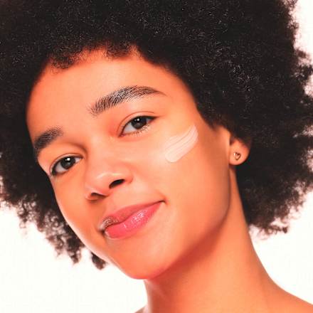 Primer Silky Blur Poreless  essence