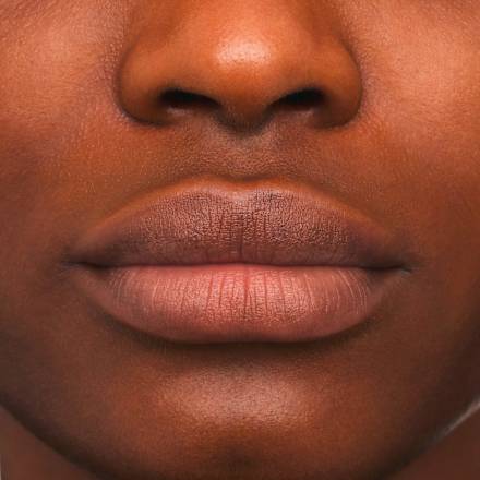 Lippenstift Glossy Glaze High Shine 01 Livin La Vida Mocha essence