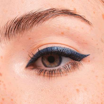 Kajal 20H Ultra Precision Waterproof 050 Blue CATRICE