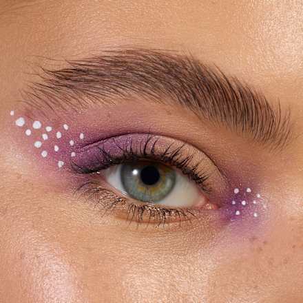 Liquid Eyeliner colour it! 02 essence