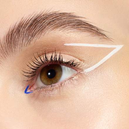 Liquid Eyeliner colour it! 02 essence