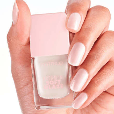 Nagellack Dream In Soft Glaze 010 Hailey Baby CATRICE