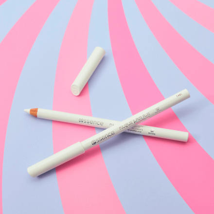 Kajal 04 White essence