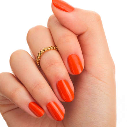 Nagellack Gel Nail Colour  81 Topic Like It's Hot essence