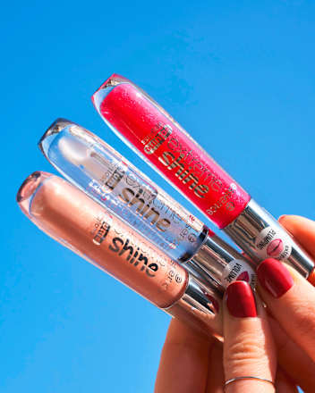 Lipgloss Extreme Shine Volume 103 Pretty in Pink essence