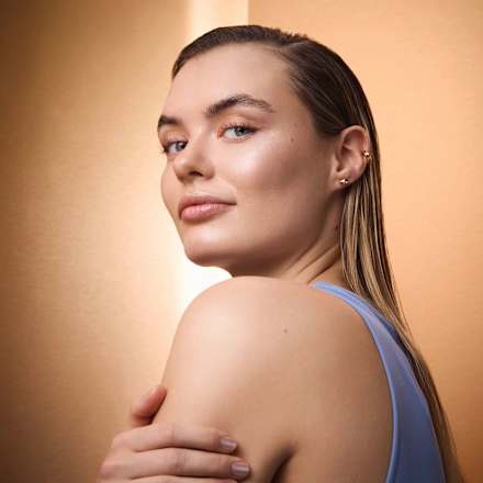 Highlighter Wonder Woman Multiglow Magic CATRICE