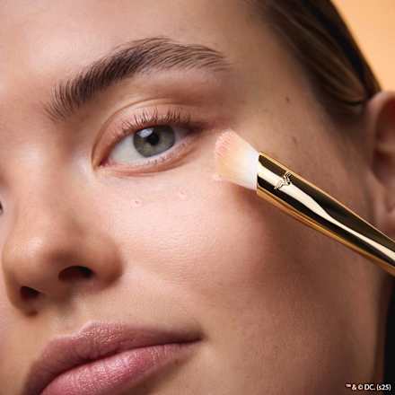 Concealer Pinsel Wonder Woman CATRICE