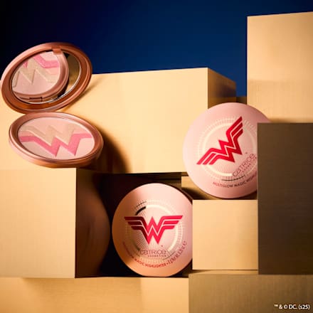 Highlighter Wonder Woman Multiglow Magic CATRICE