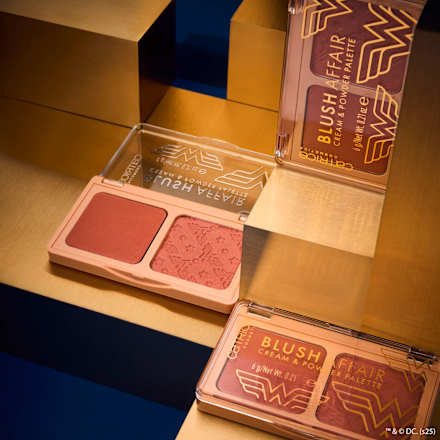 Blush Wonder Woman Affair Cream & Powder Palette 020 Powerfull Together CATRICE
