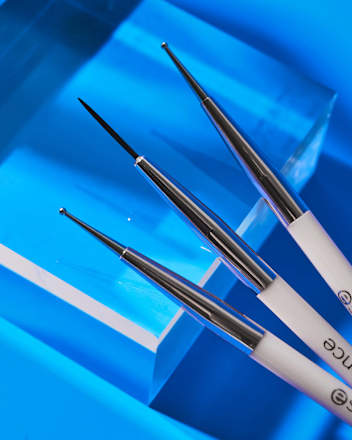 Nageldesign Duo Dotting Tool & Liner Brush essence
