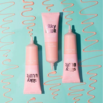 Primer Silky Blur Porless essence