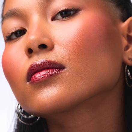 Lippenbalsam Dark Ruby Glow 010 Fiery Temptation CATRICE