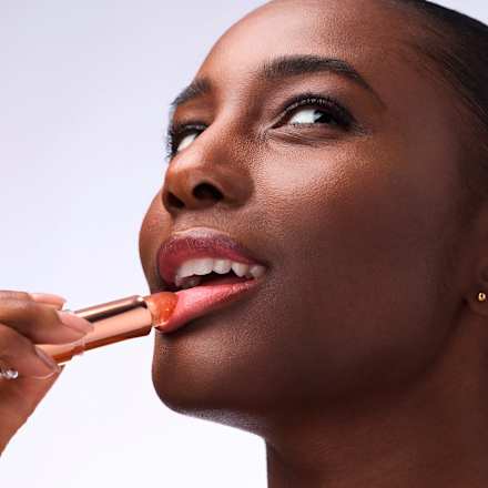 Lippenbalsam Glam In Gold Glow 010 In A Gold Rush CATRICE