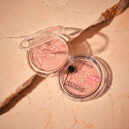 Highlighter More Than Glow 040 Absolute Blushin' Bright CATRICE