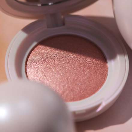 Highlighter Pearlfection C02 Shell Yeah!  CATRICE