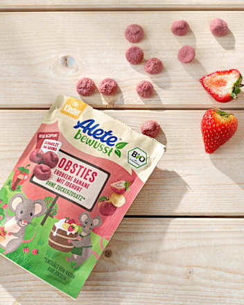 Kindersnack Obsties Erdbeer-Banane mit Joghurt ab 3 Jahren Alete bewusst