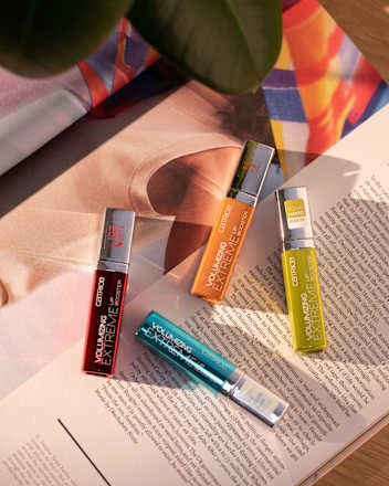 Lipgloss Volumizing Extreme Lip Booster 010 Hot Plumper CATRICE