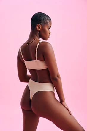 Periodenunterwäsche Seamless Tanga Sand, Gr. 42 The Female Company