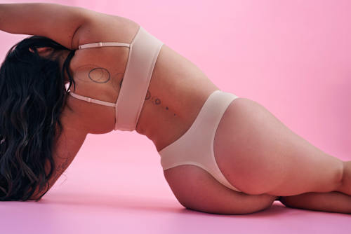 Periodenunterwäsche Seamless Tanga Sand, Gr. 42 The Female Company