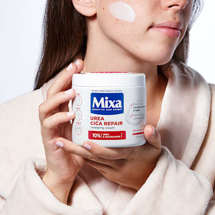 Telový krém Urea Cica Repair+ Mixa