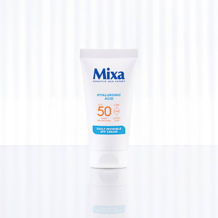Denný pleťový krém Invisible Hyaluronic Acid SPF 50 Mixa