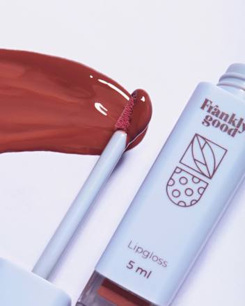 Color & Shine sjajilo za usne – Honey Be You Frankly good