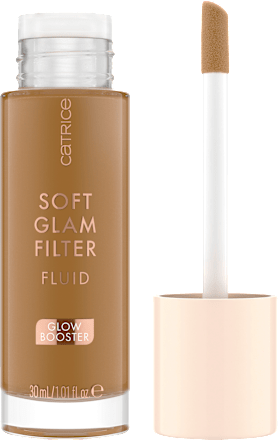 rozjasňující fluid Soft Glam Filter 080 Tan - Deep CATRICE