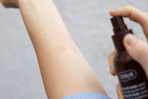 Kakaóvajas barnulást gyorsító spray ziaja