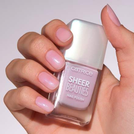 lak na nehty Sheer Beauties 100 Lavender Whispers CATRICE
