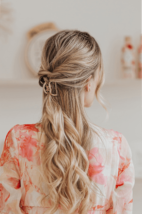 Haarklammer Halbmond Langhaarmädchen