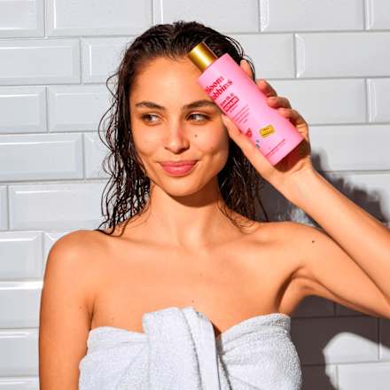 Vyživujúci šampón na výživu a rast vlasov Growth & NOURISH Bloom Robbins