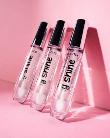 Błyszczyk do ust Extreme Shine Volume Lipgloss 01 Crystal Clear essence