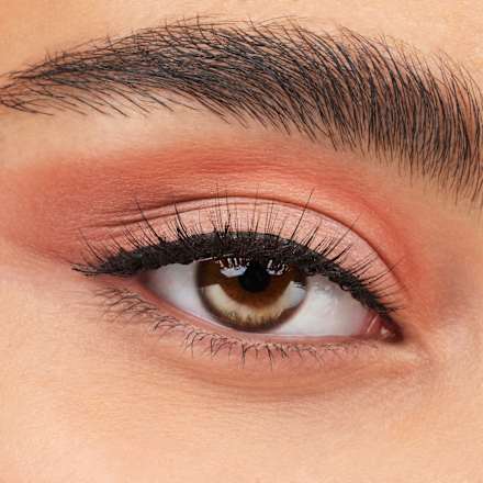 Light as a feather 3D faux mink lashes 01 essence