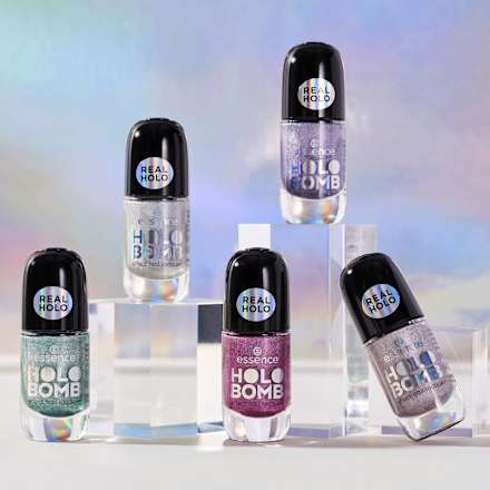 HOLO BOMB effect nail lacquer 01 essence