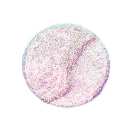 MULTICHROME FLAKES eyeshadow topper 02 essence