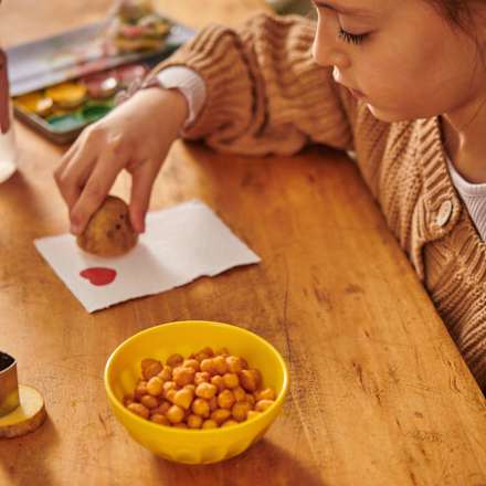Kindersnack Dinkelbällchen Tomate und Karotte MOGLi