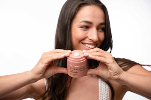 Cosmopolitan anti-aging arckrém bőrfeszesítő peptidekkel  Pem Delian