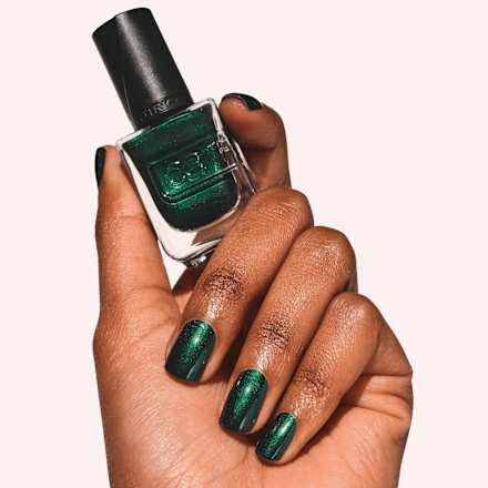 Lak na nechty Gel Affair - 047 Deep Woods Spell CATRICE