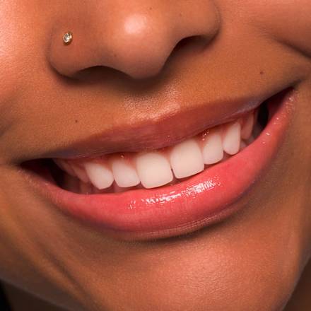 balzám na rty JUICY BOMB 06 Wake Me Up Before You Coco essence