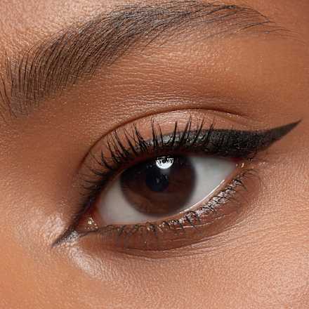 Eyeliner Super Fine Liner Pen 01 essence