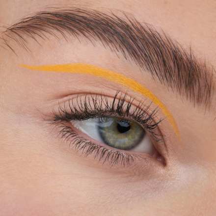 Eyeliner matowy Calligraph Artist Matte Liner 040 Butterscotch CATRICE