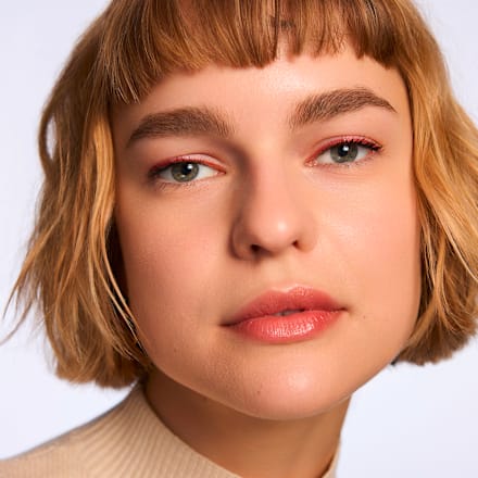 Eyeliner matowy Calligraph Artist Matte Liner 080 Bloody Mary CATRICE