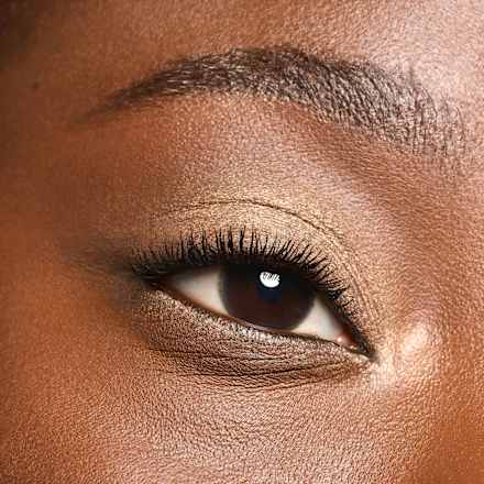 Kremno senčilo za veke, 03 Oyster essence