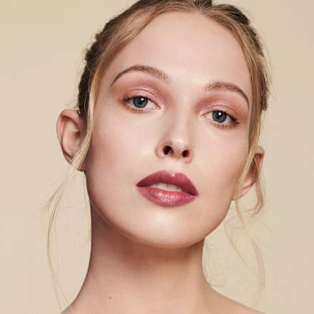 Mascara Glam & Doll Easy Wash Off Power Hold Volume 010 Ultra Black CATRICE