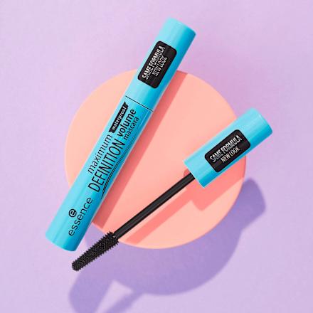 Mascara Maximum Definition Volume Waterproof essence