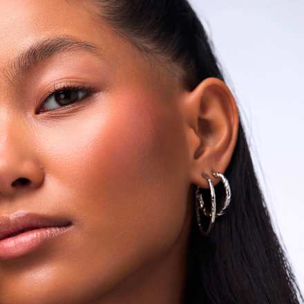 Róż do policzków w sztyfcie Blushin' Charm Multi Stick 040 Sparkle Lover CATRICE