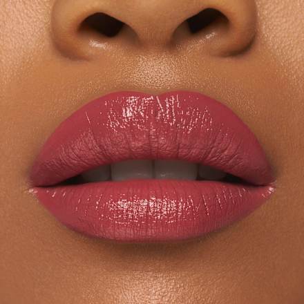 Rossetto luminoso satin GLOW - n. 03 essence