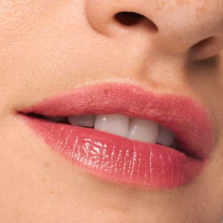 Lippenstift Hydra Kiss Lip Tint 02 Vintage Rose essence