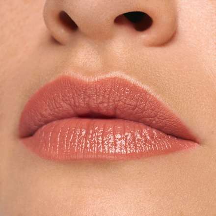 Rossetto luminoso satin GLOW - n. 01 essence
